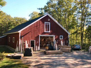 Hanson Woodturning, large work - Porch Posts, Pedestal Bases, Pool Table Legs, Stave Built, Tapered Wood Columns.